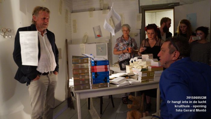 DSC00832- stok kruithuis opening Er hangt iets in de lucht - 5juni2015 - foto GerardMontE web