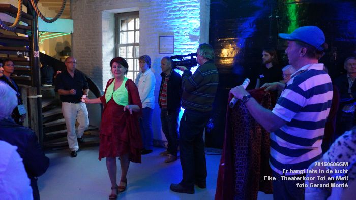 DSC01115- stok kruithuis - Er hangt iets in de lucht = Elke=  - 6juni2015 - foto GerardMontE web