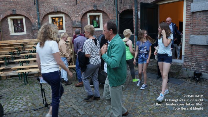 DSC01155- stok kruithuis - Er hangt iets in de lucht = Elke=  - 6juni2015 - foto GerardMontE web