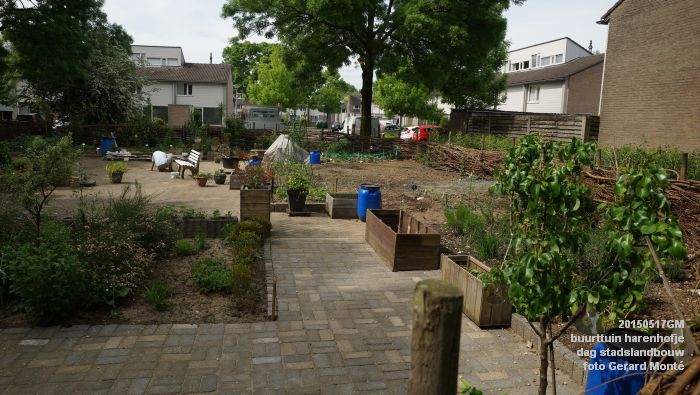 aDSC06267- buurttuin harenhofje dag stadslandbouw - 17mei2015 - foto GerardMontE