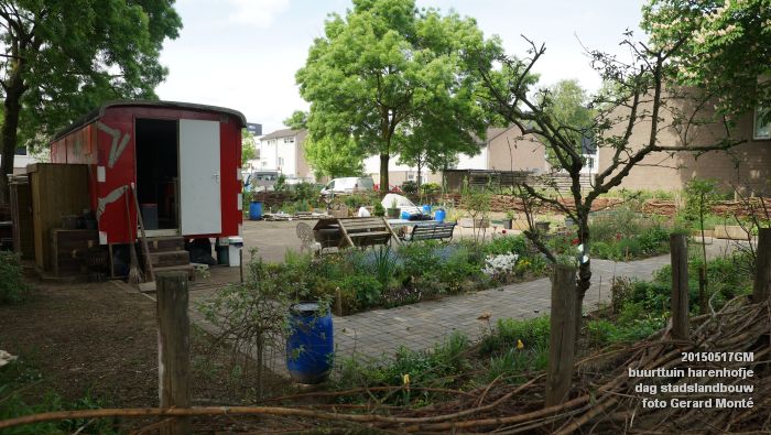 aDSC06268- buurttuin harenhofje dag stadslandbouw - 17mei2015 - foto GerardMontE