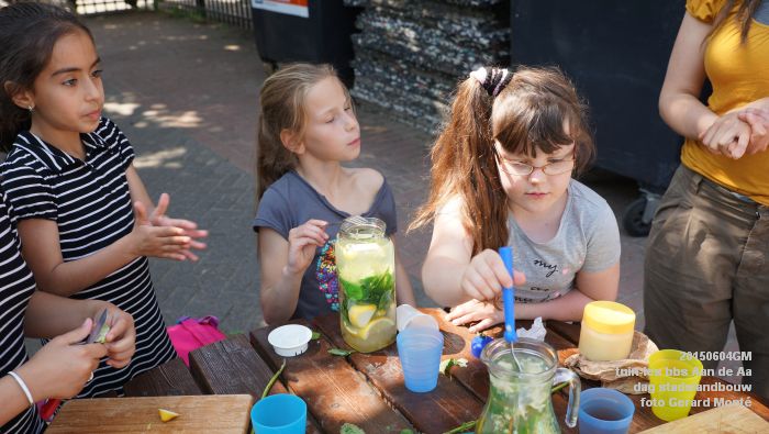 bDSC00460- tuin-les bbs Aan de Aa - dag stadslandbouw - 4juni2015 - foto GerardMontE web