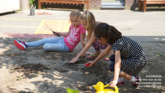 bDSC00468- tuin-les bbs Aan de Aa - dag stadslandbouw - 4juni2015 - foto GerardMontE web