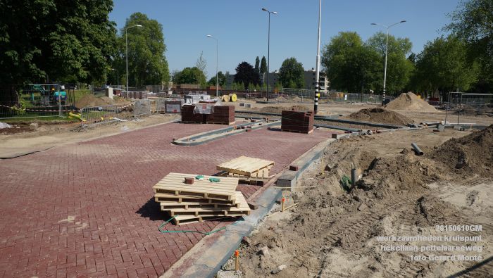 DSC01900- werkzaamheden kruispunt hekellaan-pettelaarseweg - 10juni2015 - foto GerardMontE web