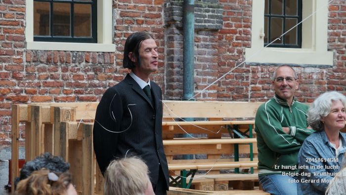 eDSC00045- Er hangt iets in de lucht BelgiE-dag -  kruithuis - 14juni2015 - foto GerardMontE web