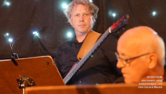 DSC07946- den bosch zingt luisterliedjes - podiem azijnfabriek - 12juli2015 - foto GerardMontE web