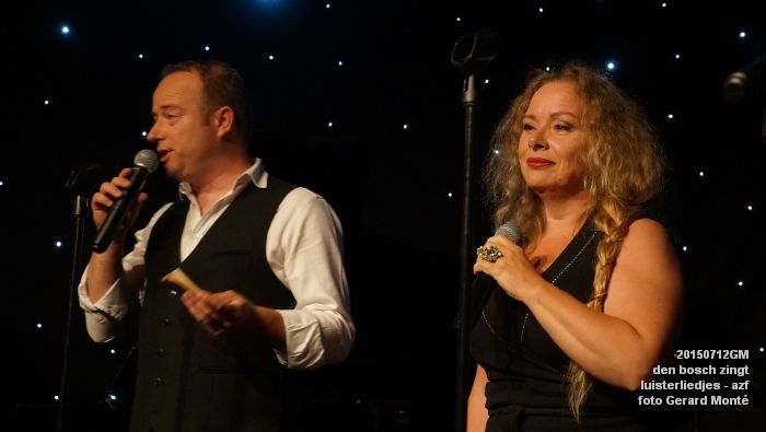 DSC07960- den bosch zingt luisterliedjes - podiem azijnfabriek - 12juli2015 - foto GerardMontE web