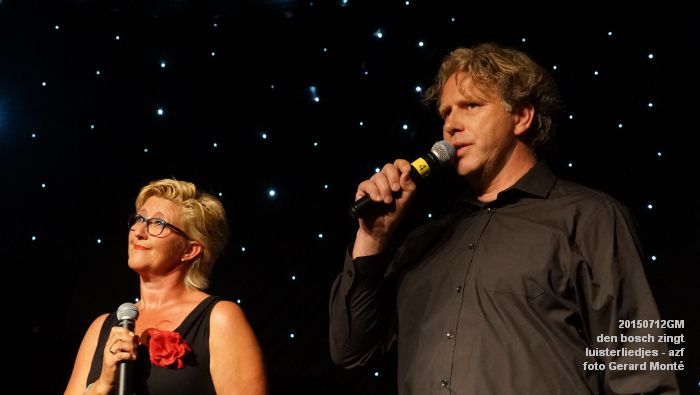 DSC08002- den bosch zingt luisterliedjes - podiem azijnfabriek - 12juli2015 - foto GerardMontE web