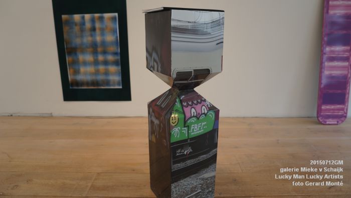 DSC07936- galerie Mieke van Schaijk - expositie Lucky Man Lucky Artists - 12juli2015 - foto GerardMontE web