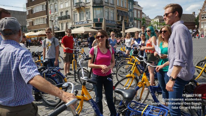 DSC00240- Amerikaanse studenten bekijken fietsbeleid - 23juli2015 - foto GerardMontE web DSC00240- Amerikaanse studenten bekijken fietsbeleid - 23juli2015 - foto GerardMontE web