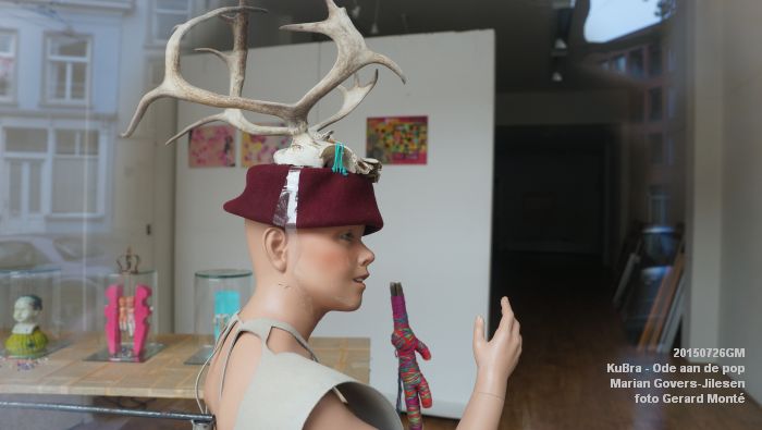 DSC00738- Galerie KuBra - etalage HHstraat - Marian Govers-Jilesen - 26juli2015 - foto GerardMontE web