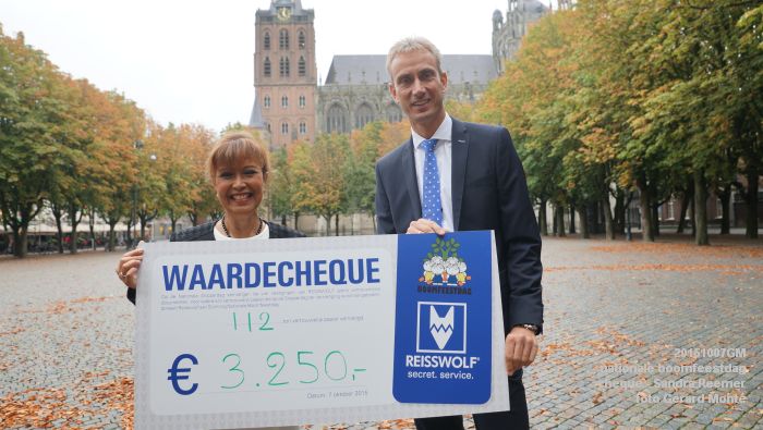 DSC04351- nationale snipperdag - Sandra Reemer - boomfeestdag 2016 - Parade - 7okt2015 - foto GerardMontE web