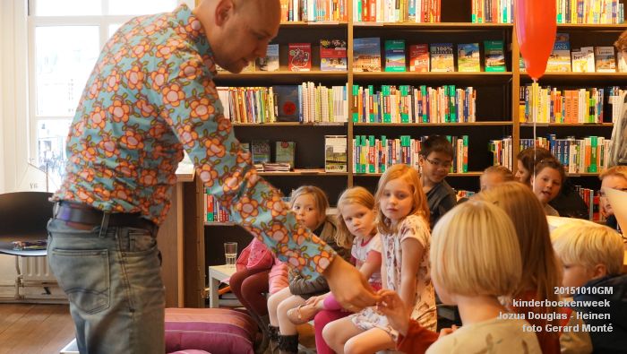 DSC04949- boekhandel Heinen kinderboekenweek Jozua Douglas - 10okt2015 - foto GerardMontE web