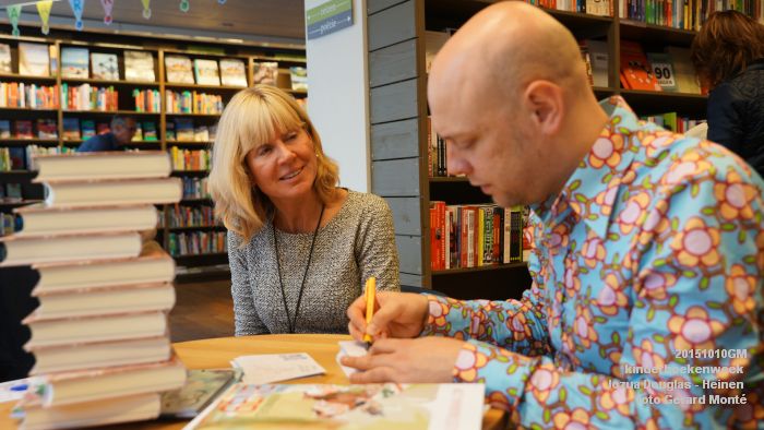 DSC04995- boekhandel Heinen kinderboekenweek Jozua Douglas - 10okt2015 - foto GerardMontE web