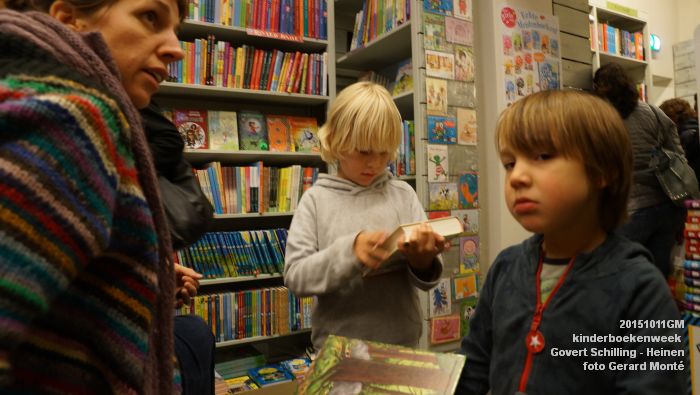 DSC05262- boekhandel Heinen kinderboekenweek Govert Schilling - 11okt2015 - foto GerardMontE web