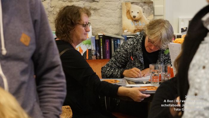 DSC05278-DSC05190- boekhandel Heinen A Bon en MJ van der Linden  - 11okt2015 - foto GerardMontE web