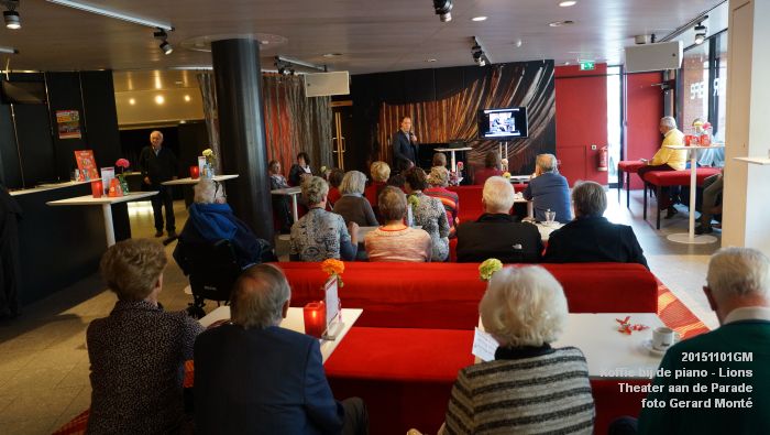 DSC09225- Koffie bij de piano - Lions club - Theater aan de Parade - 1nov2015 - foto GerardMontE web