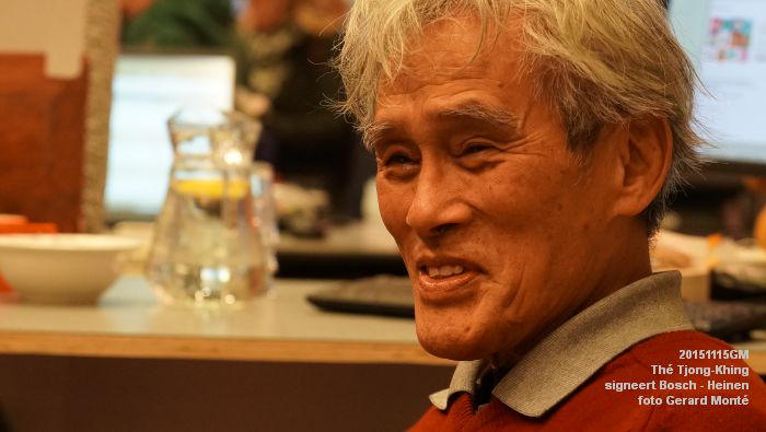 DSC02015- heinen ThE Tjong-Khing signeert Bosch - 15nov2015 - foto GerardMontE web DSC02015- heinen ThE Tjong-Khing signeert Bosch - 15nov2015 - foto GerardMontE web