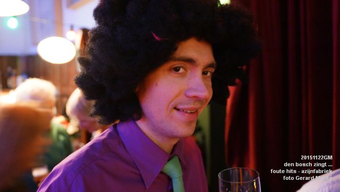 DSC03838- den bosch zingt foute hits 2 azijnfabriek - 22nov2015 - foto GerardMontE web