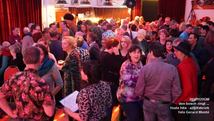 DSC03847- den bosch zingt foute hits 2 azijnfabriek - 22nov2015 - foto GerardMontE web