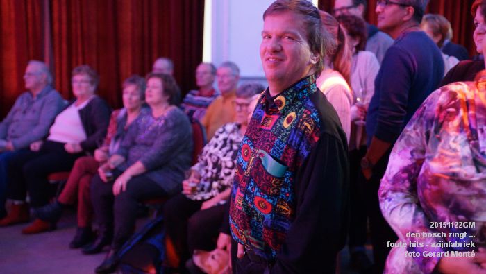 DSC03863- den bosch zingt foute hits 2 azijnfabriek - 22nov2015 - foto GerardMontE web