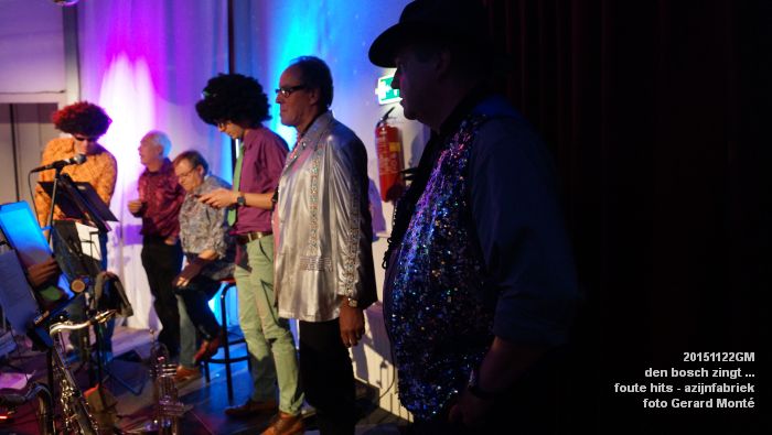 DSC03894- den bosch zingt foute hits 2 azijnfabriek - 22nov2015 - foto GerardMontE web
