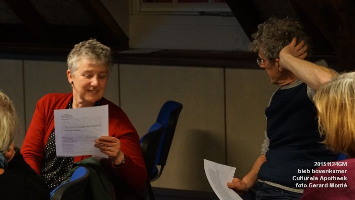 DSC04193- bieb bovenkamer Culturele Apotheek - 24nov2015 - foto GerardMontE web