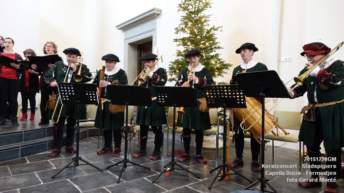 DSC05332- Kerstconcert Puer natus - Stadspijpers - Capella Ducis - Fermaatjes - Grote Kerk - 20dec2015 - foto GerardMontE web