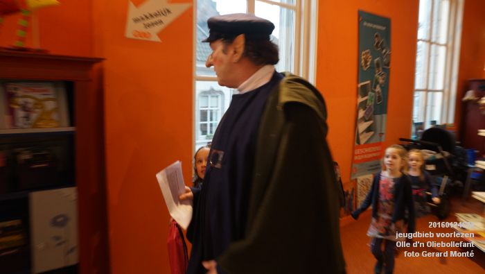 DSC01442- jeugdbieb voorlezen Olle dn Oliebollefant - 24jan2016 - foto GerardMontE web DSC01442- jeugdbieb voorlezen Olle dn Oliebollefant - 24jan2016 - foto GerardMontE web