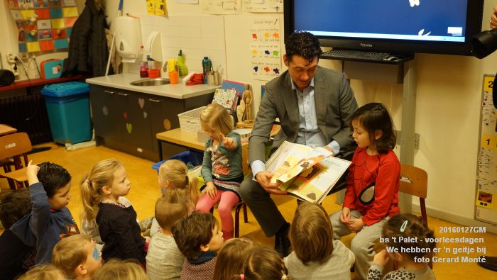 DSC01889- bs t Palet - de nationale voorleesdagen We hebben er een geitje bij - 27jan2016 - foto GerardMontE web DSC01889- bs t Palet - de nationale voorleesdagen We hebben er een geitje bij - 27jan2016 - foto GerardMontE web