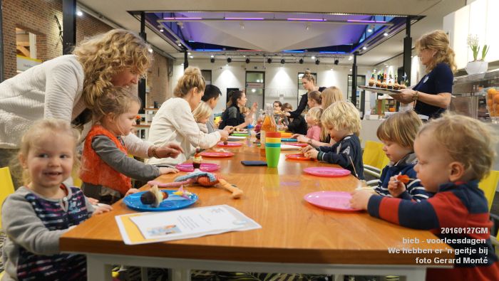 DSC01968- bieb - de nationale voorleesdagen We hebben er een geitje bij - 27jan2016 - foto GerardMontE web DSC01968- bieb - de nationale voorleesdagen We hebben er een geitje bij - 27jan2016 - foto GerardMontE web