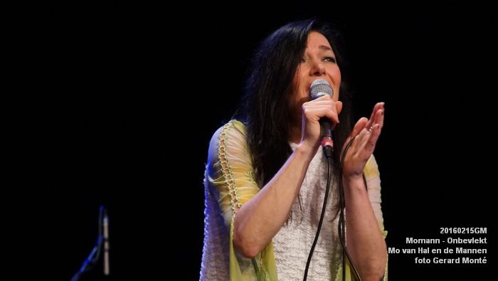 DSC05588- Mo van Hal en de Mannen - Momann - Onbevlekt - 15feb2016 - foto GerardMontE web DSC05588- Mo van Hal en de Mannen - Momann - Onbevlekt - 15feb2016 - foto GerardMontE web