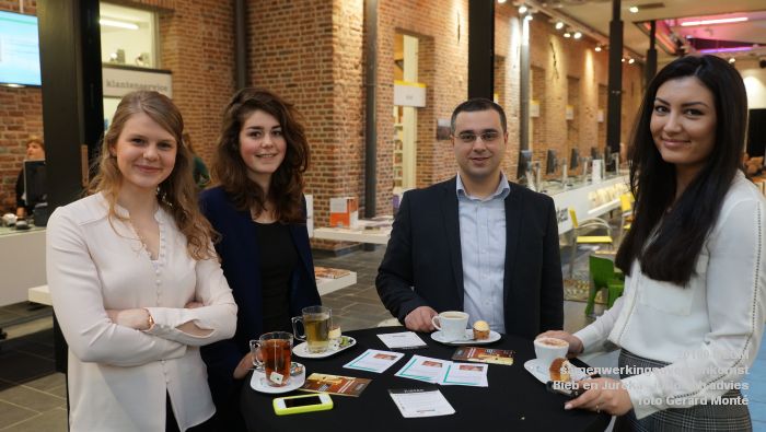 DSC09252- Ondertekening samenwerkingsovereenkomst BiEB en Jureka - 2april2016 - foto GerardMontE web