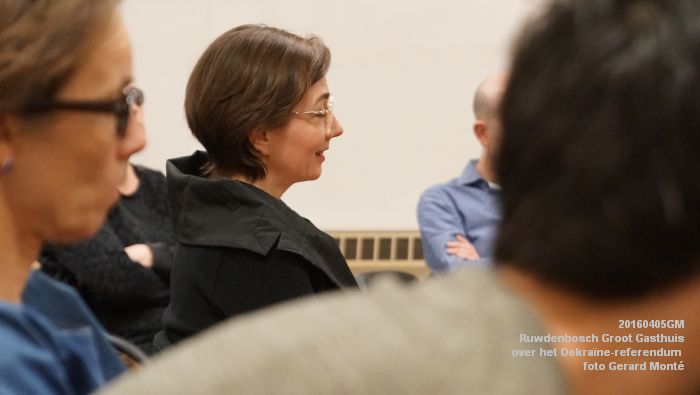 DSC09812- Ruw-avond over het Oekraine-referendum -  kapel Groot Gasthuis - 5april2016 - foto GerardMontE web