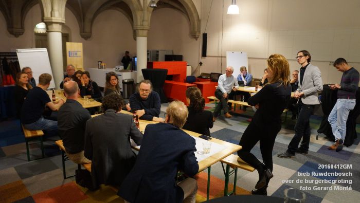 eDSC00851- bieb Ruw-avond over de burgerbegroting - kapel Groot Gasthuis - 12april2016 - foto GerardMontE web