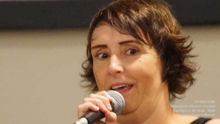 gDSC01386- RUW db Tegenlicht meet up_ Slimme steden - Big Data in de stad - 21juni2016 - foto GerardMontE web gDSC01386- RUW db Tegenlicht meet up_ Slimme steden - Big Data in de stad - 21juni2016 - foto GerardMontE web