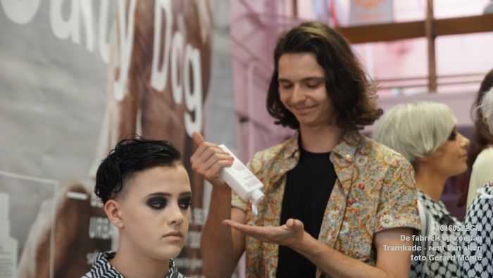 fDSC00047- De fabriek op zondag - Tramkade - 22mei2016 - foto GerardMontE web