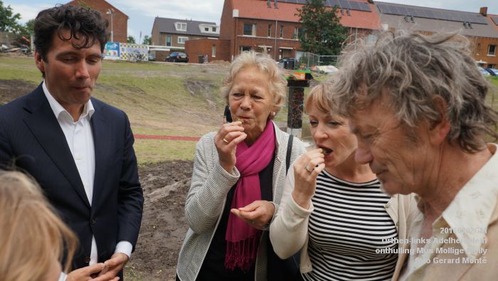 DSC03888- Orthen-links Villa Orthen Adelheidplein - onthulling kunstwerk Mus Mollige Molly - 2juli2016 - foto GerardMontE web