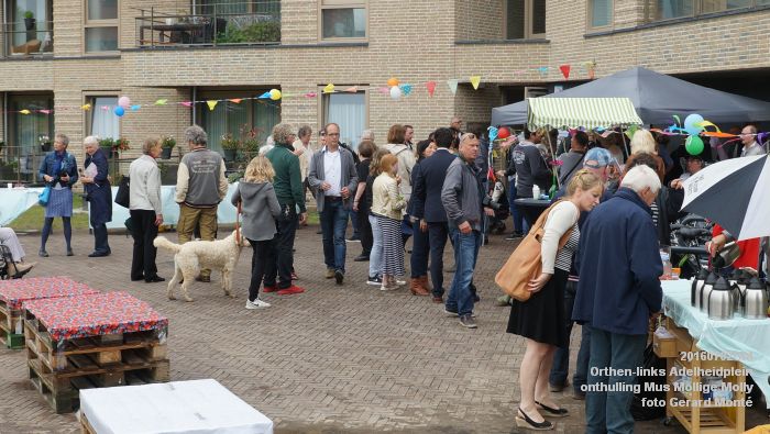 DSC03930- Orthen-links Villa Orthen Adelheidplein - onthulling kunstwerk Mus Mollige Molly - 2juli2016 - foto GerardMontE web