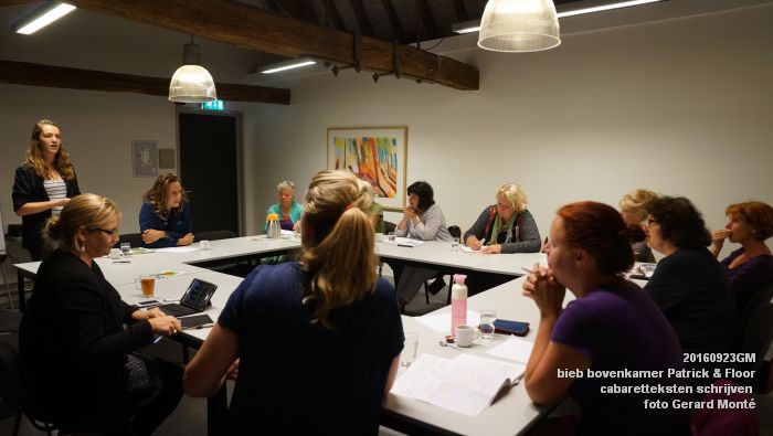 DSC05253- bieb bovenkamer workshop cabaretteksten schrijven Patrick en Floor - 23september2016 -  foto GerardMontE web