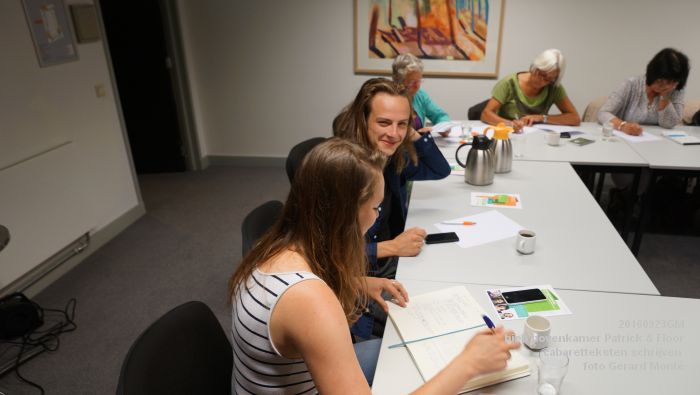DSC05266- bieb bovenkamer workshop cabaretteksten schrijven Patrick en Floor - 23september2016 -  foto GerardMontE web