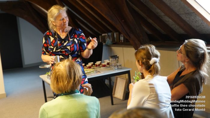 DSC05997- bieb bovenkamer MaandagMiddagMatinee - Koffie thee chocolade - 26september2016 -  foto GerardMontE web