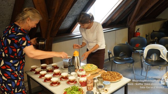 DSC06014- bieb bovenkamer MaandagMiddagMatinee - Koffie thee chocolade - 26september2016 -  foto GerardMontE web