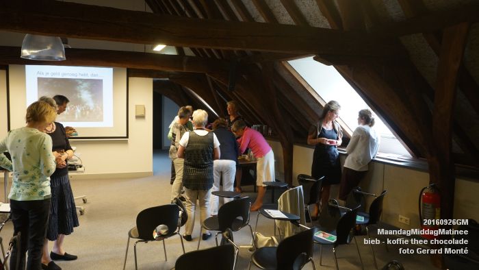 DSC06018- bieb bovenkamer MaandagMiddagMatinee - Koffie thee chocolade - 26september2016 -  foto GerardMontE web