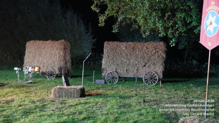 DSC04875-DSC05021- voorstelling Fanfari Bombari - generale repetitiefotos Biezenmortel- 22september2016 -  foto GerardMontE web