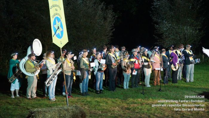DSC04881- voorstelling Fanfari Bombari - generale repetitiefotos Biezenmortel- 22september2016 -  foto GerardMontE web