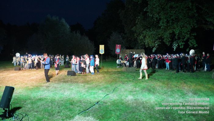 DSC04889- voorstelling Fanfari Bombari - generale repetitiefotos Biezenmortel- 22september2016 -  foto GerardMontE web