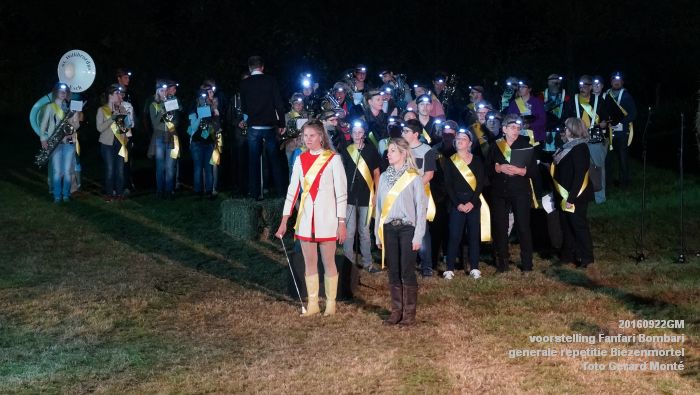DSC04893- voorstelling Fanfari Bombari - generale repetitiefotos Biezenmortel- 22september2016 -  foto GerardMontE web