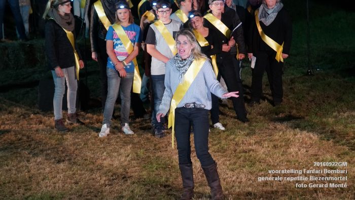 DSC04903- voorstelling Fanfari Bombari - generale repetitiefotos Biezenmortel- 22september2016 -  foto GerardMontE web