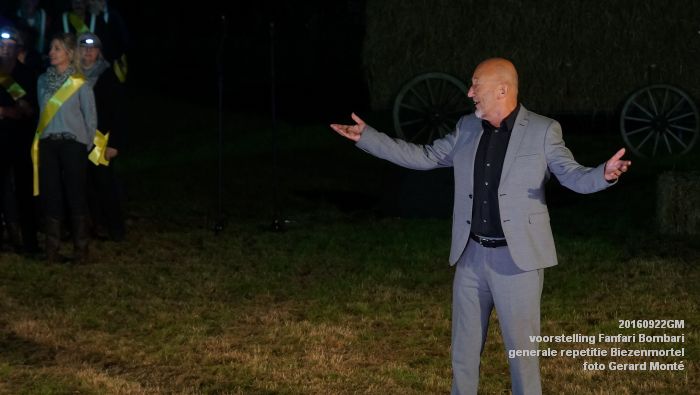 DSC04919- voorstelling Fanfari Bombari - generale repetitiefotos Biezenmortel- 22september2016 -  foto GerardMontE web